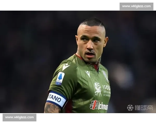 紫百合压价 2500 万欧买断条款,热那亚手握其他报价强硬拒让 紫百合压价 2500 万欧买断条款,热那亚手握其他报价强硬拒让