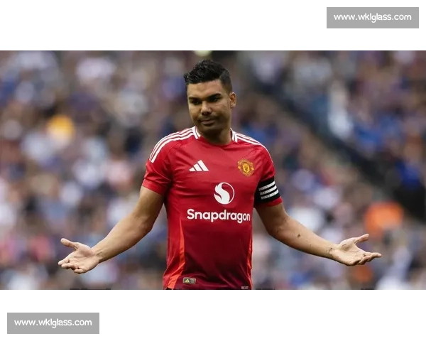 足坛丁修再放大招：姆贝乌莫亿元转会费 + 25 万周薪，曼联被逼上梁山！