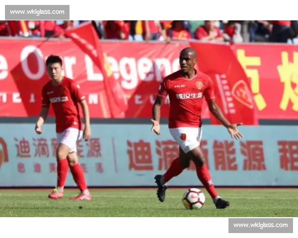 土足协纪律委员会主席（加拉塔萨雷死忠）因威胁穆帅集体辞职